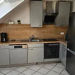 Schoene Maisonette-wohnung In Ruhiger Lage Apartment *