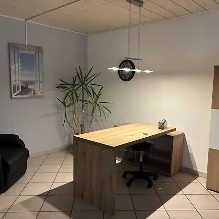 Apartament Schoene Maisonette-wohnung In Ruhiger Lage *