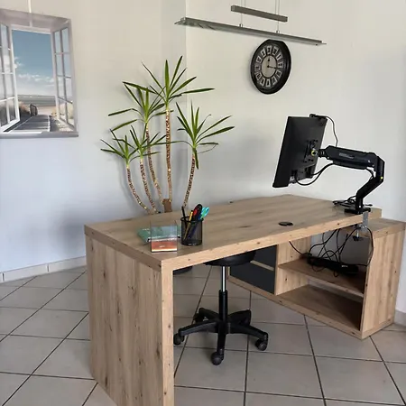 Schöne Maisonette-wohnung In Ruhiger Lage *