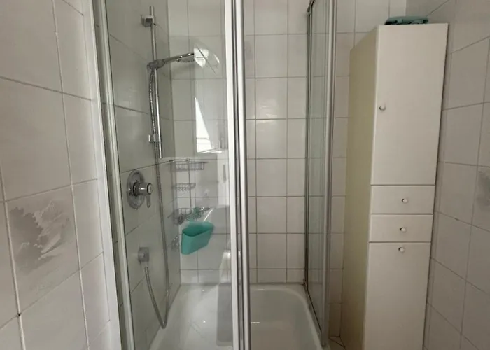 Schoene Maisonette-wohnung In Ruhiger Lage Διαμέρισμα *